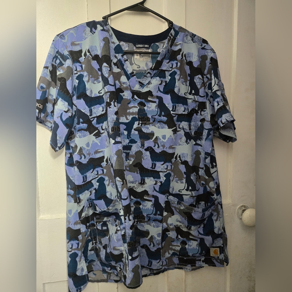 Carhartt scrubs moderate fit. 2xl different shades of blue.